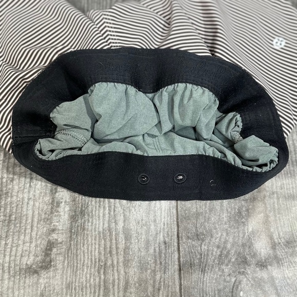 Lululemon Go The Distance Shorts [13112] - Picture 11 of 11